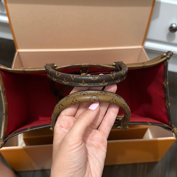 LV OnTheGo MM - Picture 6 of 8